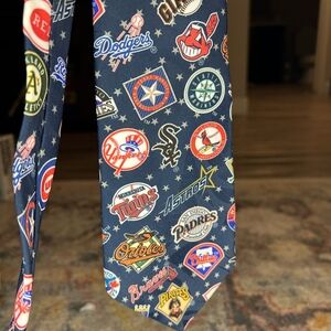 MLB Team Logos Tie
